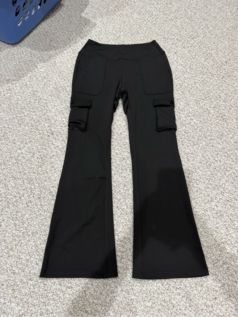 Women’s Black Wide-Leg Cargo Yoga Pants